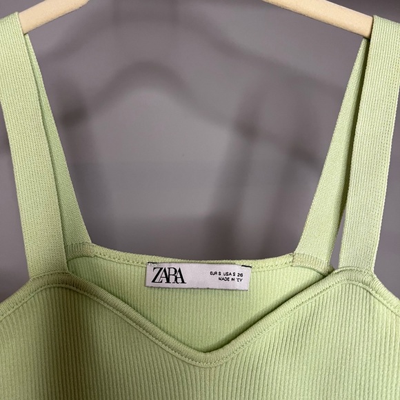 (SOLD) ZARA Light Green Ribbed Crop Tank Top - Picture 3 of 7